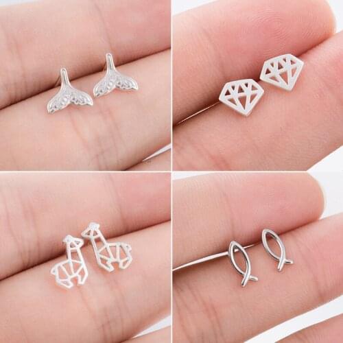 Mini Animal Earings Women Jewelry Fashion Thin Line Fish Stud Earrings for Girls Cute Deer Fish Tail Ear Studs Korean Pendientes