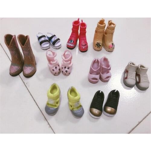 1Pair Fashion Boots Colorful High Heels Shoes Boots Cute DIY Clothes For Doll Accessories Gifts Random Color and Styles