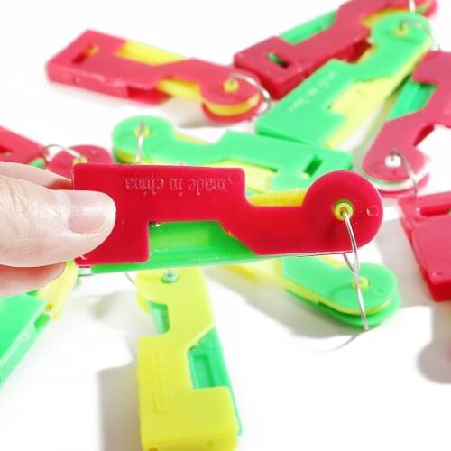 1Pc Automatic Needle Threader Thread Helpful Elderly Guide Easy Use Hand Machine Sewing Stitch Insertion Tool Random Color