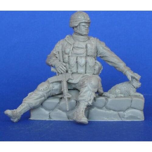 1/35 The modern American Soldier with cat resin kit soldiers GK Military theme scene combination Uncoated No colour