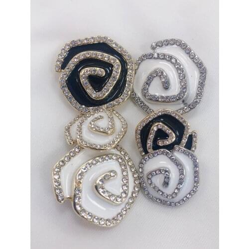 1pcs Fashion Gold Diamond Metal Coat Button for Clothing Needlework Pearl Blouse Womens Dress Button Sweater Button Suit Button