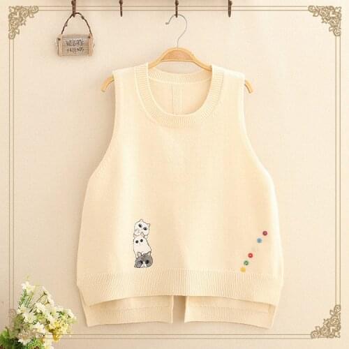 Japanese Womens Wasitcoats 2021 New Cartoon Colorful Buckle Three Cats Embroidery Vest Button Sleeveless Pullovers Kawaii Cute