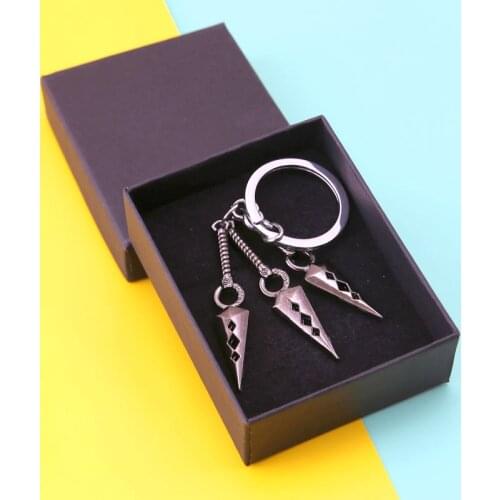 Fashion Anime Cosplay KeyChain Pendant with Box Akatsuki Organization Red Cloud Sign Metal Key Ring Women Men Key Chain