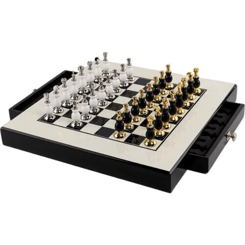 1Set Portable Chess Set Travel Chess Interactional Chess for All Levels