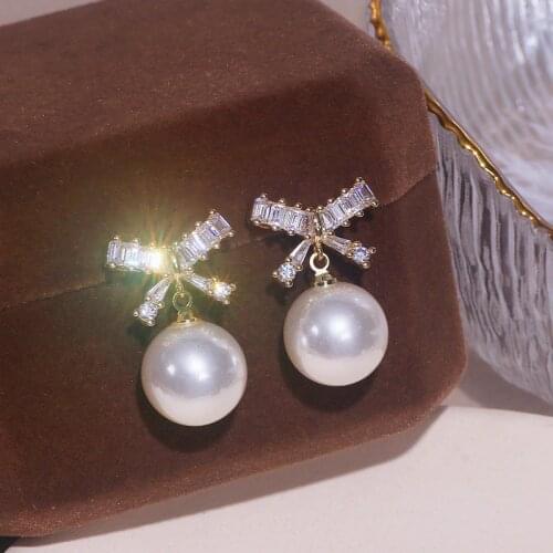 Korean Elegant White Simulated Pearl Drop Earrings for Women Fashion Wedding Crystal Zirconia Earring Jewelry Oorbellen Brincos