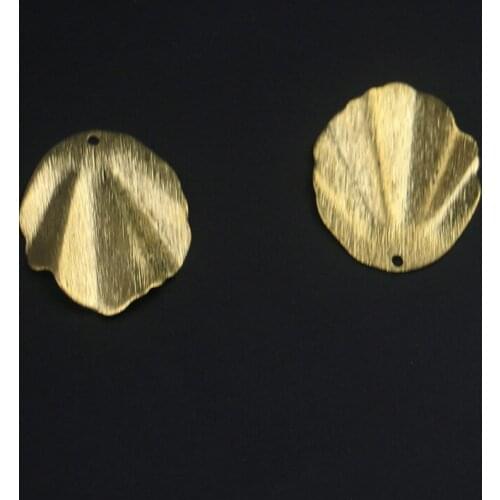 10 pieces of 29.5*25.5mm brass single hole brushed arc shaped leaf pendant for jewelry making