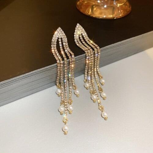 2021 New Korean Long Tassels Sweet Pearl Women Drop Earrings Fashion Contracted Senior Fresh Crystal Earrings Elegant Trend