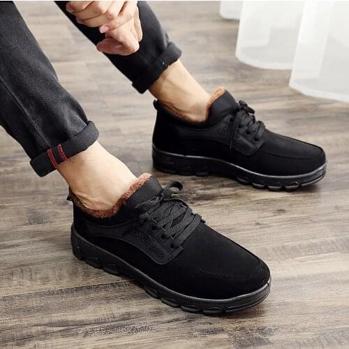 2018 Winter New Mens Snow Boots Outdoor Plus Velvet High to Help Cotton Shoes Mens Fashion Trend Warm Shoes Hot Mens Boots