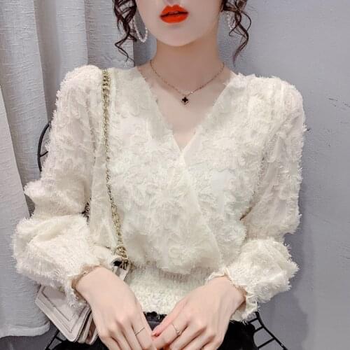 Real Shot 2021 Autumn New Long Sleeve V-Neck Lace Shirt Female Joker Short Waist Solid Color Tassel Top