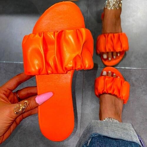 2021 Hot Women Summer Flat Slippers Female Slip On Leather Outdoor Beach Square Heel Shoes Casual Pleated Sexy Red Sandals