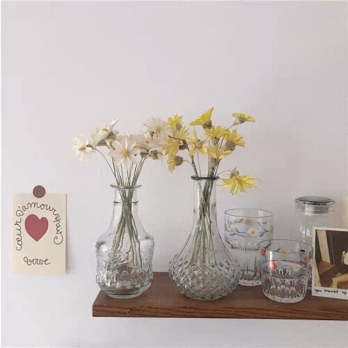 INS Retro Transparent Embossed Glass Small Vase Girl Room Small Shore Chrysanthemum Decoration Photo Props