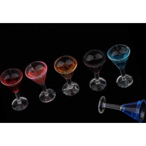 6 Pieces Sharp Cocktail Glasses 1:12 Scale Dollhouse Plastic Kitchen Table Decoration