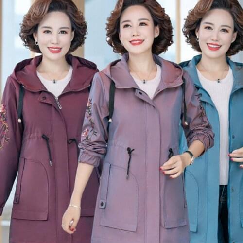 2021 Autumn Fashion Women Stylish Trench Coat Long Sleeve Hooded Solid Patchwork Casual Outwear Floral Embroidery Windbreaker