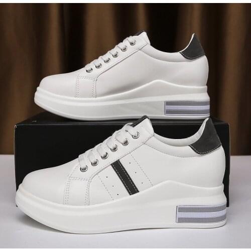 New Women Shoes Platform Sneakers Autumn Lace-up Patchwork Womens Vulcanized Shoes Breathable Lightweight Running Shoes