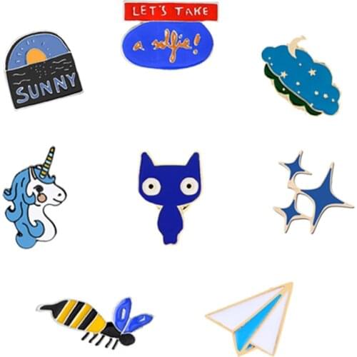 Animal Pins Cat Bee Horse Brooches Women Jewelry Cartoon Sunny Star Aircraft Enamel pin Kids Men Clothes Decoration Brooch Badge