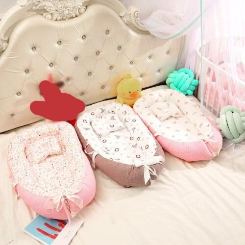 Cotton crib middle bed neonatal uterine bed bionic bed portable crib detachable knot nursery baby baby bathtubs nursery decor