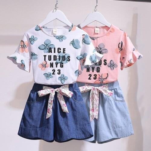Girls' summer suit, western style, fashionable childrens clothing, childrens summer Korean version of T-shirt, big boys denim
