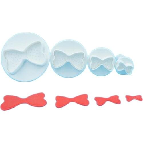 4Pcs Christmas Snowman Fondant Cake Mold Biscuit Cookie Plunger Cutters Sugarcraft Tool Cake Decorating Tools DIY Tool D984