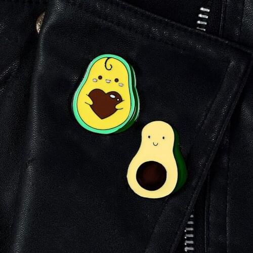 Avocado pins brooches for women green fruit badge hug heart enamel pin backpack cute cartoon lapel pin hat Jackets Jewelry gifts