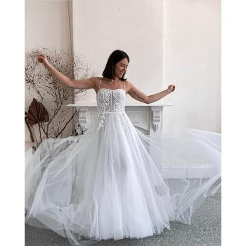 Wedding Dress A-Line Spaghetti Straps Sweetheart Lace Appliques Chiffon Backless Floor Length Sweep Train Bride Gowns 2021