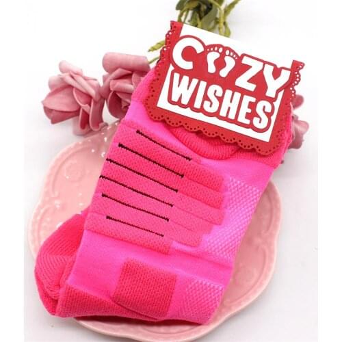 KSCRAFT Cozy Wishes Sock Tag Metal Cutting Dies Stencils for DIY Scrapbooking Decorative Embossing DIY Paper Card