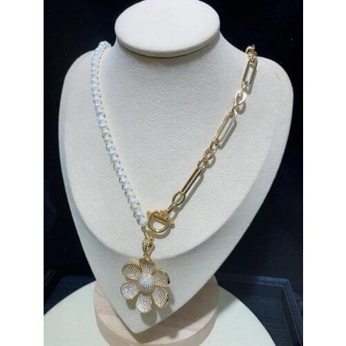 Baroque Freshwater Pearl Necklace Female Clavicle Chain Fashion Simple Niche Light Luxury Design