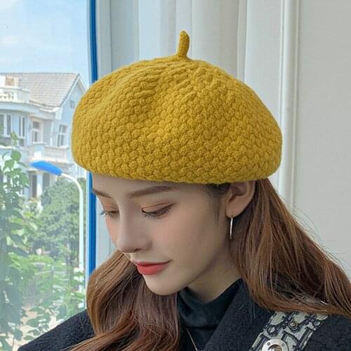Beret Autumn and Winter Beanie Hat Vintage Wool Knit Painter Outdoor Hat Windproof Painter Cap