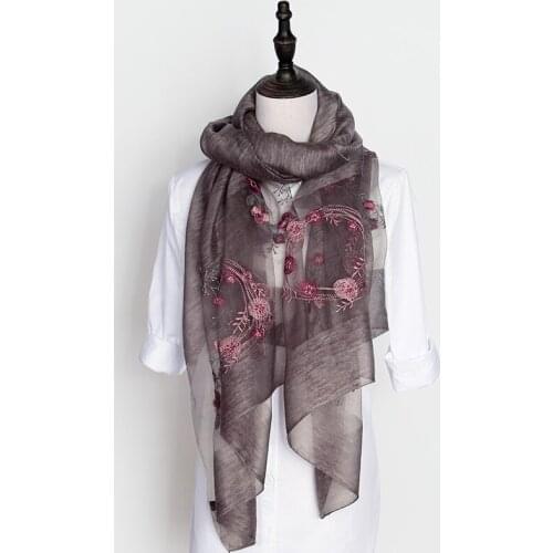 Silk scarves long shawl han edition joker sheet model of the spring and autumn period and the scarf a gift box