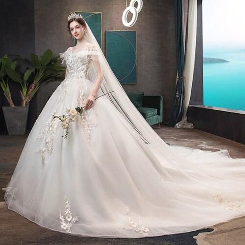 White Wedding Dresses Long Length lace flower Sweet Heart Fashion Fantasy Sexy Trailing Bridal Skirt