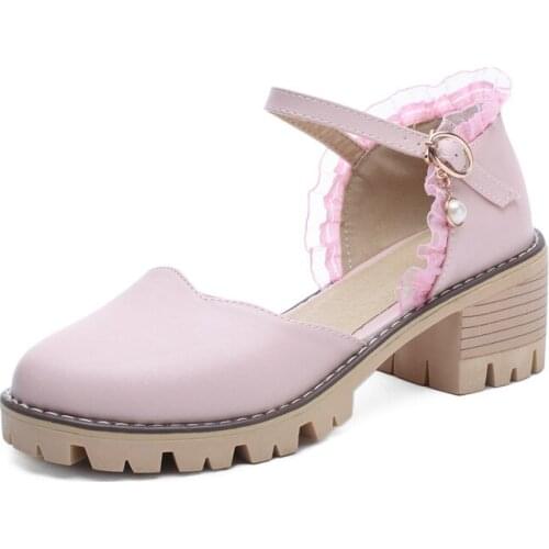 New low heel square heel buckle hollow sandals for women 33-43 in summer 2019