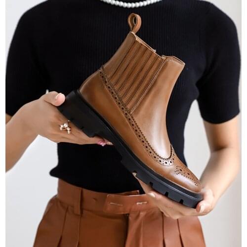 2021 Winter Genuine Leather Women Boots Med Fashion Ankle Boots Modern Round Toe Thick Heel Bullock Women Shoes Zapatos De Mujer