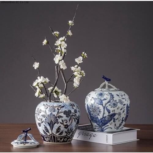 Blue and White Porcelain Vase Home Decoration Multifunctional Storage Jar Ceramic Crafts Storage Jar with Lid Desktop Decoration
