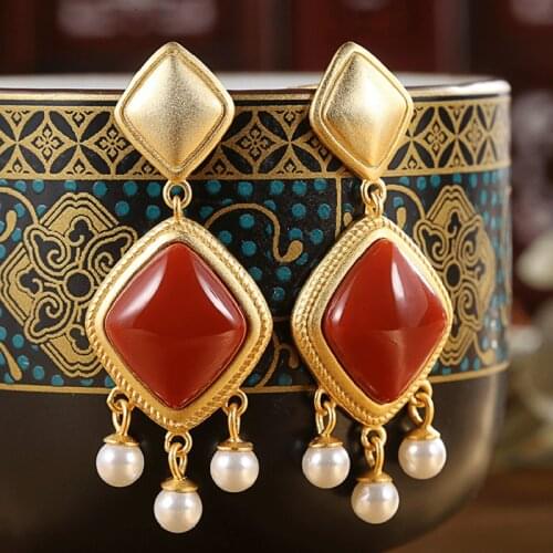 2021 New S925 Sterling Silver Gold-Plated Inlaid Natural Southern Red Agate Diamond Long Sandblasted Three Pearl Earrings