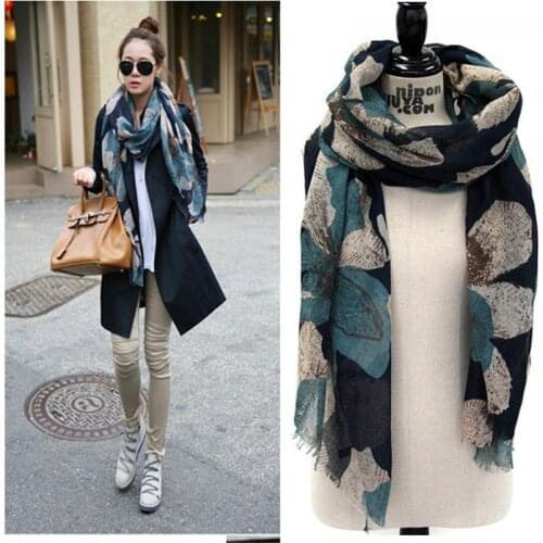 2020 New Hot Fashion Party Scarves Shawl Elegant Women Lady Vintage Long Soft Cotton Voile Print Autumn Winter Christmas