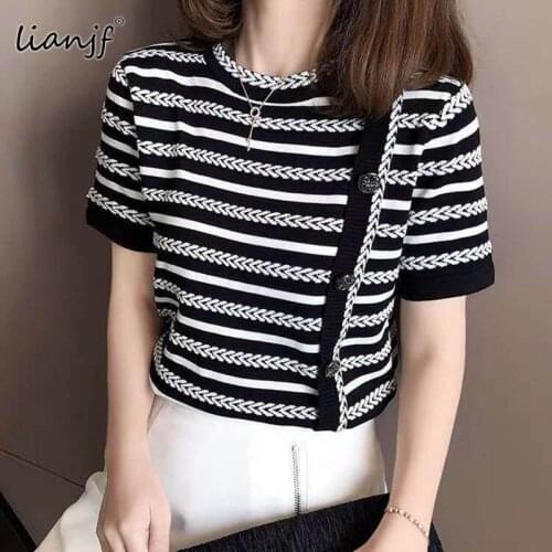 2021 Fashion O Collar Chic Metal Button Sweater Bottoming Shirt Womens Harajuku Stripe Thin Pullover Short-sleeved Womens Tops