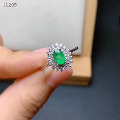 Womens New Ring Natural Emerald Ring 925 Silver Simple Design Fresh and Lovely Style