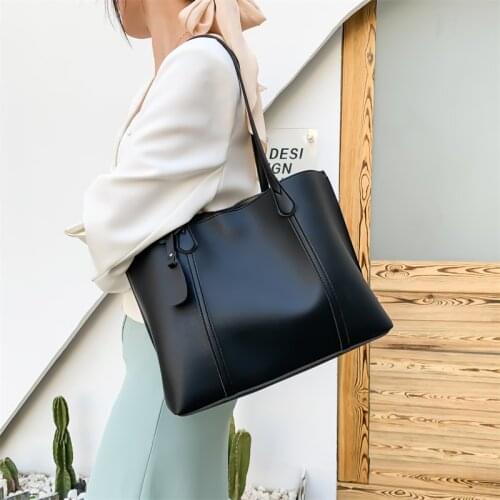 New autumn Single Shoulder Large Capacity Messenger Droadband Female Solid Color Handbag Luxury Ladies Bucket PU Shoulder Bag