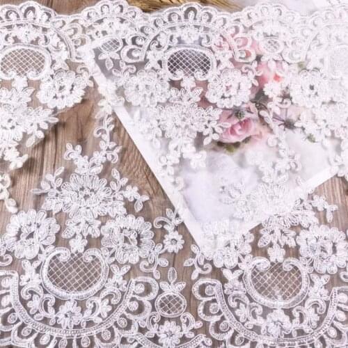 1yard/20cm European Pure White Lace Lace Fabric Fabric Wedding Veil Headdress DIY Handmade Jewelry Car Bone Sequins