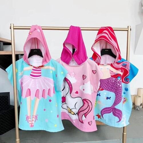Girls Beach Towel Cartoon Hooded Cloak Unicorn Dinosaur Printed Microfiber Kids Swimming Bath Towel Baby Boy Bathrobe Pool Robes