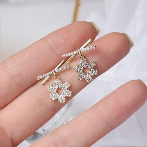 Romantic 14K Real Gold Pierced Flower Stud Earrings Japanese&Korea Delicate Jewelry Zircon Earrings for Women