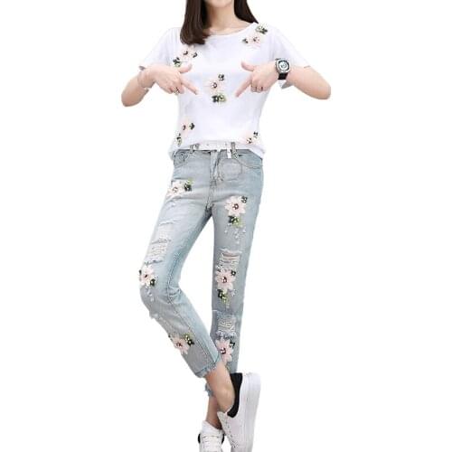 Women 2 Pieces Pant Set Summer New Womens Floral Embroidery Beaded T-shirt+Loose Jeans Females Fashion Tide Two Piece Set