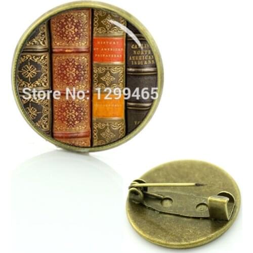 2017 Real Brooches For Pin The Latest Fashion Vintage Old Books Bookshelf Library Scholar Brooches Brand Apparel Badge C 1025