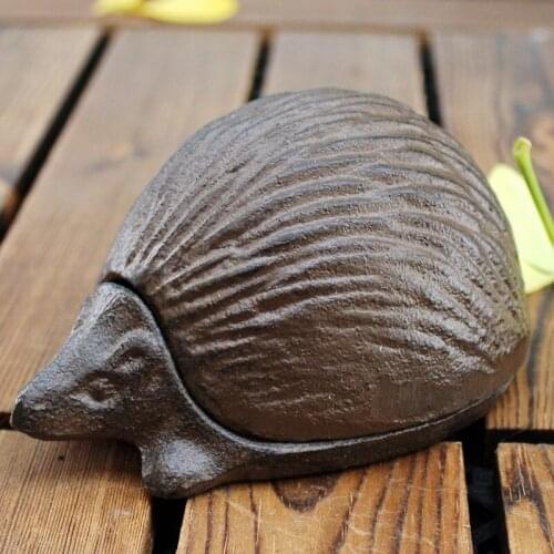 Vintage Hedgehog Cast Iron Key Storage Box European Handmade Rough Rustic Small Size Hollow Animal Figurines Jewelry Holder Case