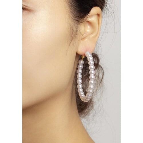 Exaggerated White Imitation Pearl Hoop Earring Simulation Pearl Circle Earrings Large Round Ear Jewelry for Women