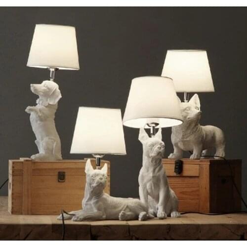 Designer Desk Lamp Nordic Danish Retro Bedroom Bedside Table Lamp Creative Study Decoracao Para Casa Lights Kids Room Dog Lamp