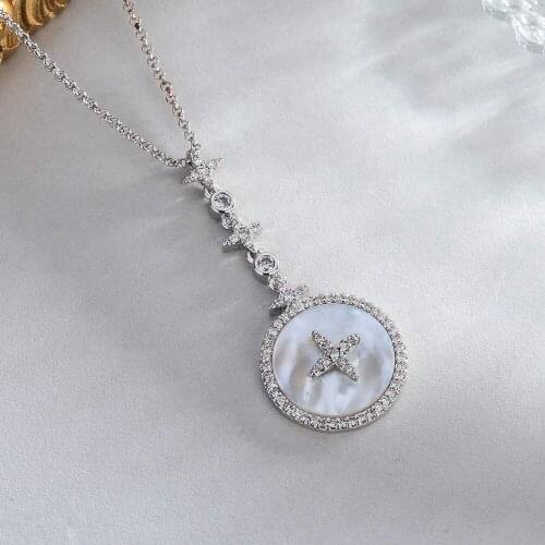 European and American fashion personality long sweater chain clavicle chain adjustable female star mother shell necklace