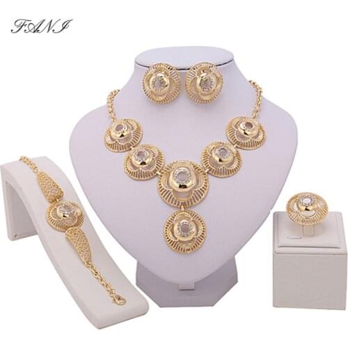 Fani Bridal Gift Nigerian Wedding Fashion African Beads Jewelry Set Brand 2018 Dubai Gold Colorful Jewelry Set wholesale Design