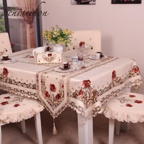 Senisaihon Tablecloths