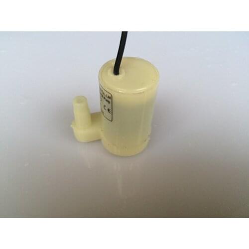Free shipping 5pcs/ Lot Micro DC 2.5V-6V Vertical submersible pump for watering and DIY toys