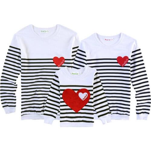 Family Matching Clothing Cotton Shirt Heart Print Matching Mother Daughter Clothes Family Look Style Father Mother Son Set